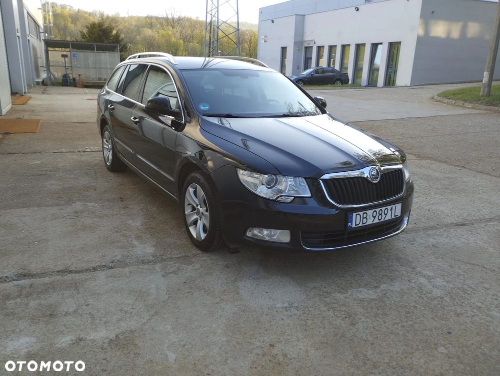 Skoda Superb 2.0 TDI 4x4 Ambition - 4