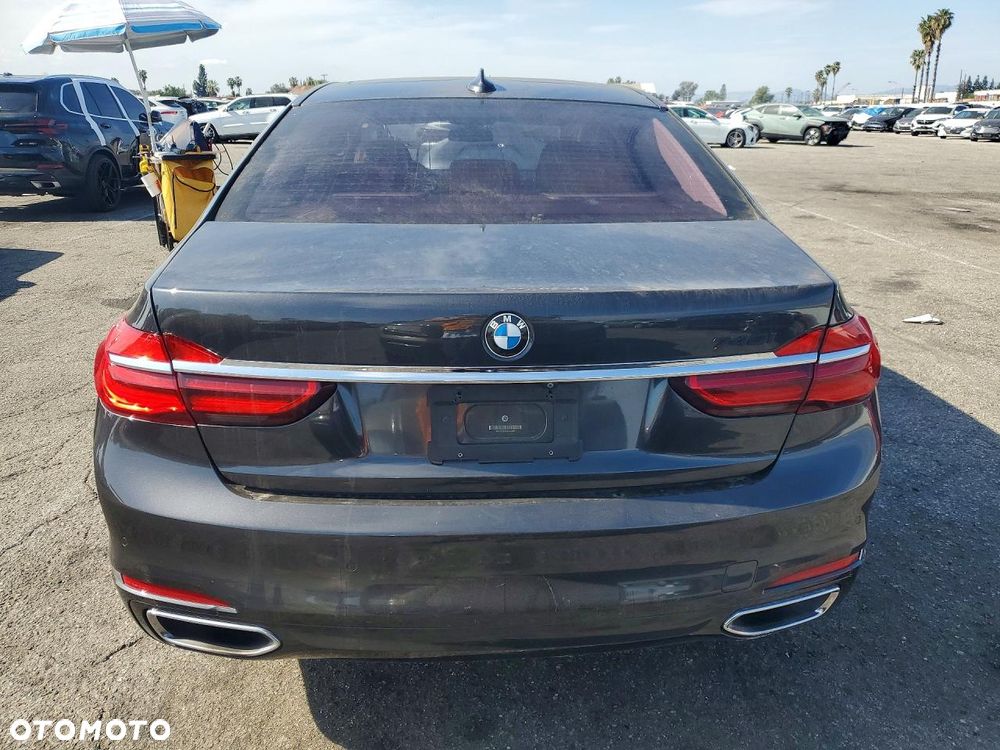 BMW Seria 7 - 7