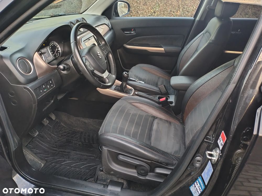 Suzuki Vitara - 10