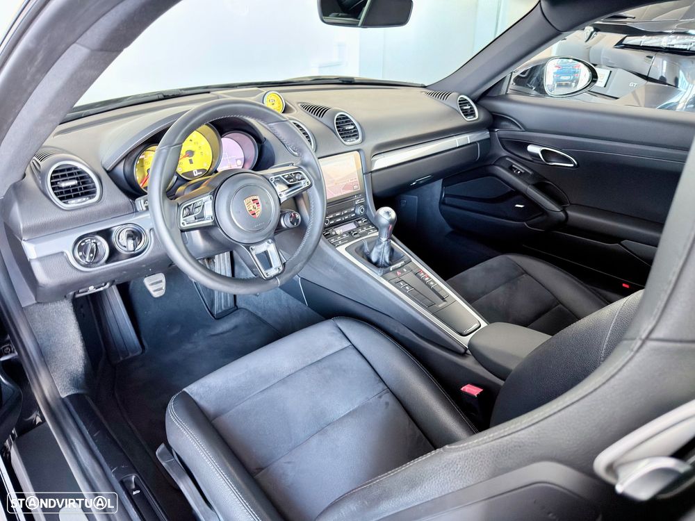 Porsche 718 Cayman 2.0 T - 13