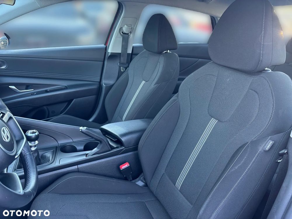 Hyundai Elantra 1.6 Modern - 11