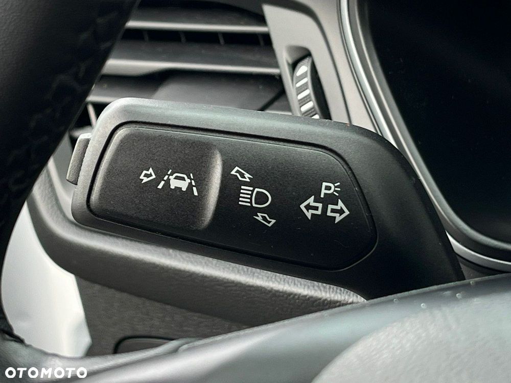 Ford Focus 1.5 EcoBlue Start-Stopp-System COOL&CONNECT - 23