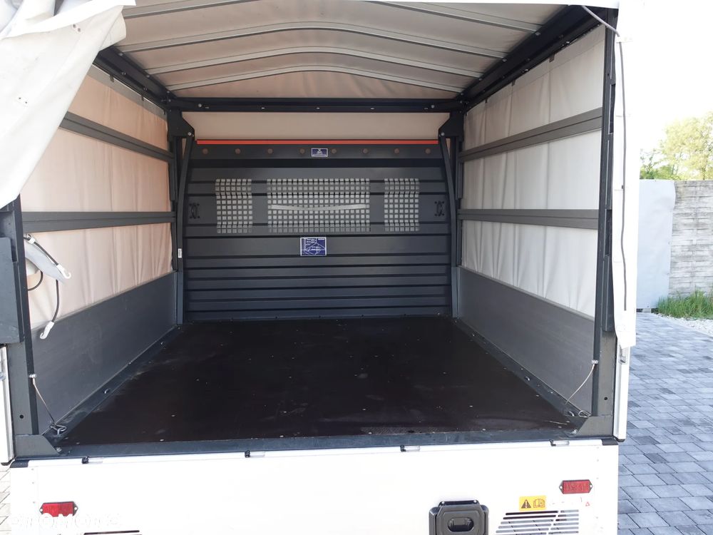 Ford TRANSIT - 11