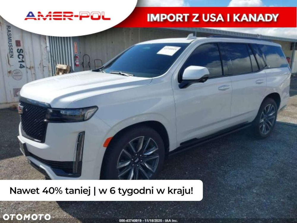 Cadillac Escalade - 1