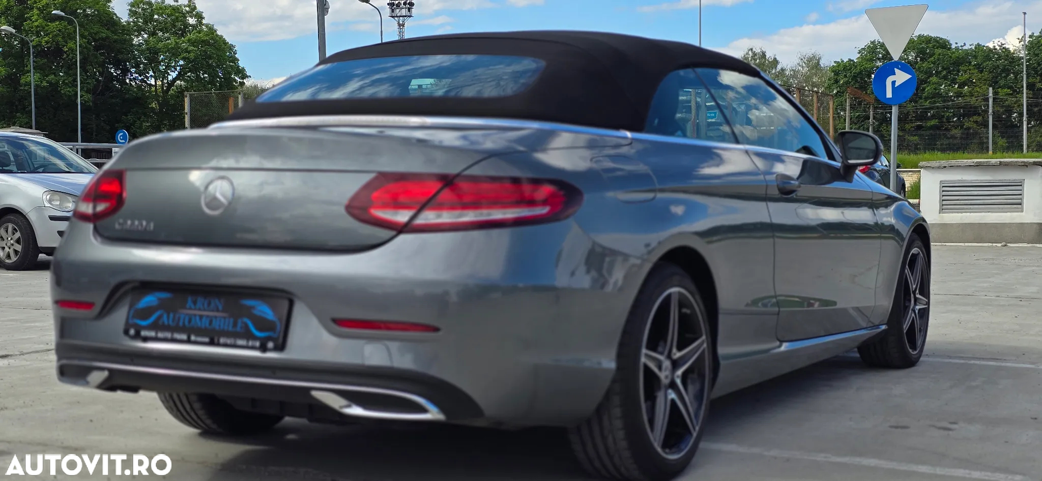 Mercedes-Benz C 220 d Cabrio 9G-TRONIC - 31