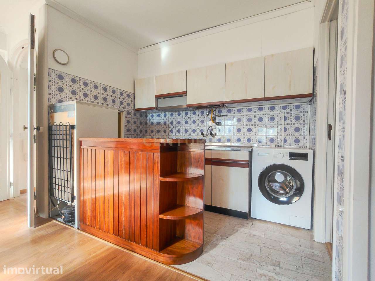 Apartamento T1 para Arrendamento na Parede | A poucos metros da Praia - Grande imagem: 2/23
