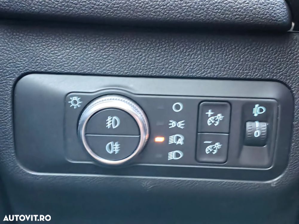 Ford Kuga 1.5 EcoBlue Aut. TITANIUM - 28