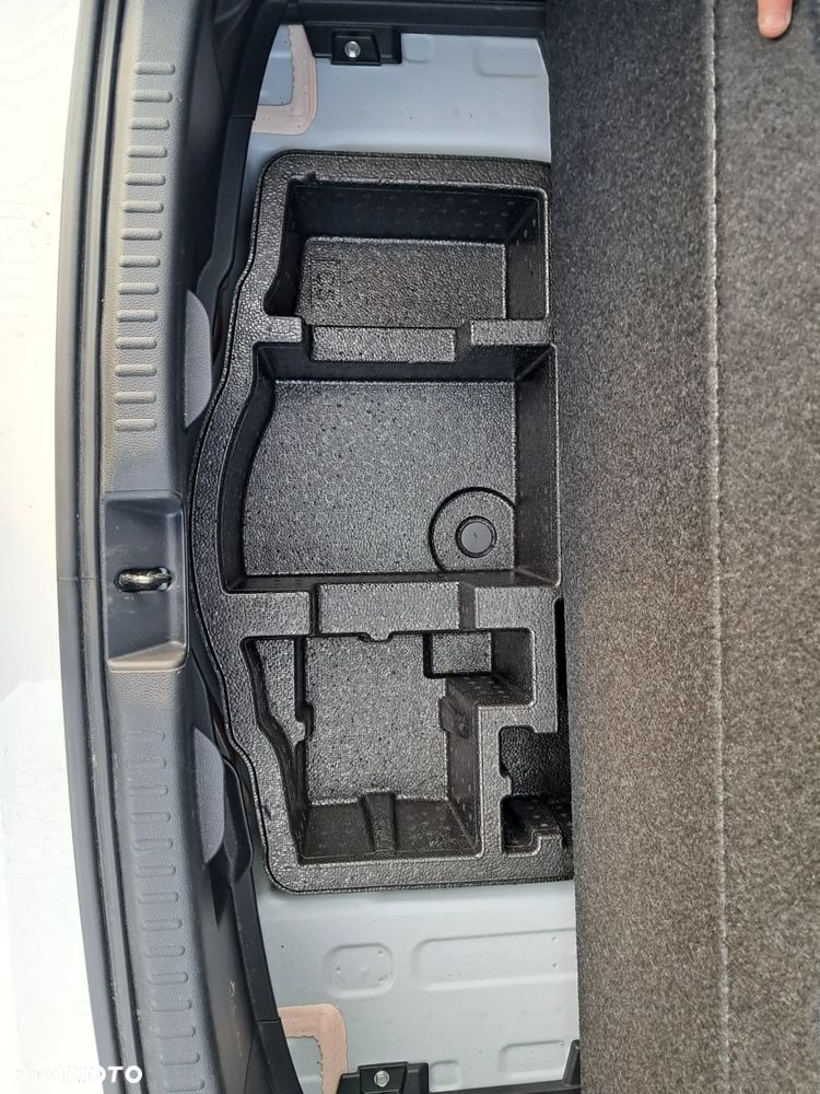 Toyota Yaris Hybrid 116 1.5 VVT-i Comfort - 19