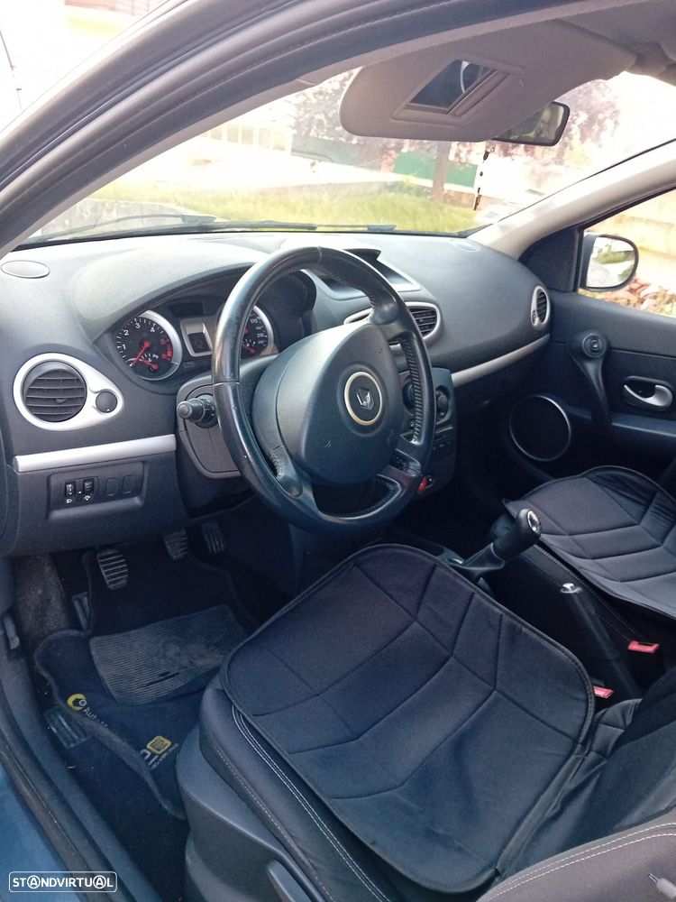 Renault Clio Sport Tourer - 7