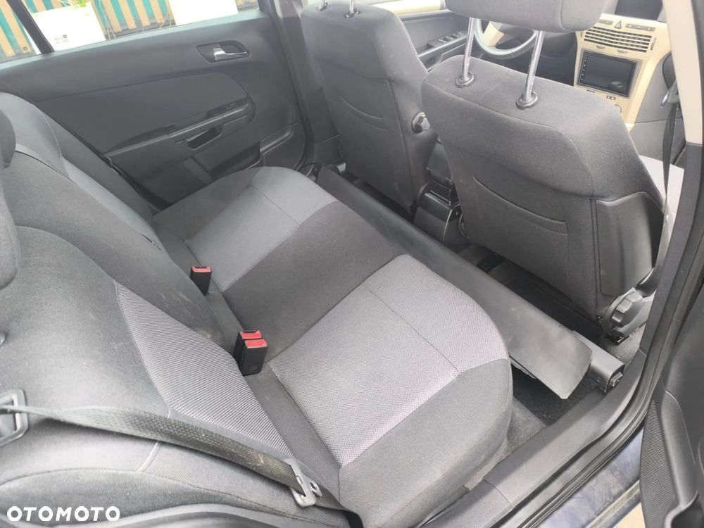 Opel Astra - 10