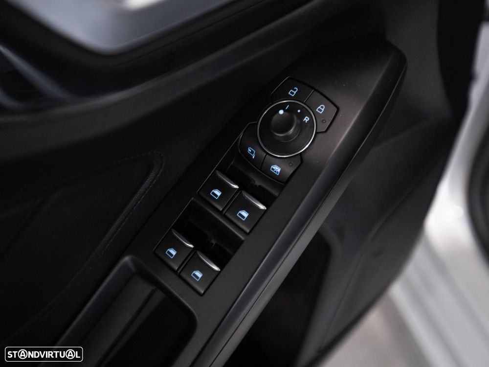 Ford Focus SW 1.5 TDCi EcoBlue Active - 29