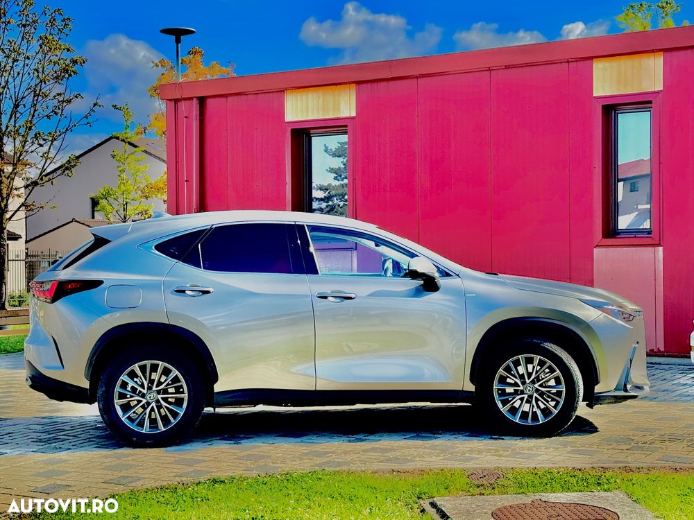 Lexus Seria NX 450h+ AWD CVT PHEV Executive - 28