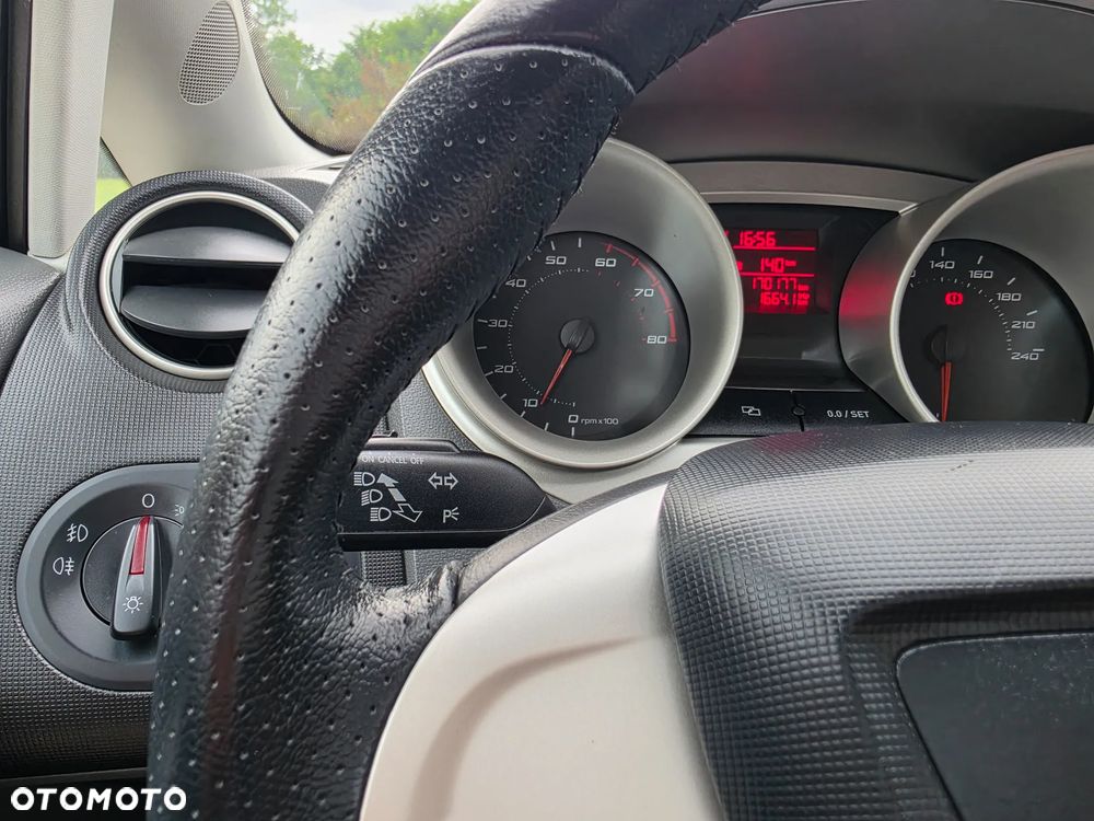 Seat Ibiza 1.4 16V Style - 14