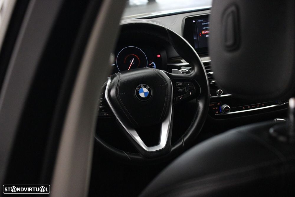 BMW 530 e iPerformance Line Luxury - 11