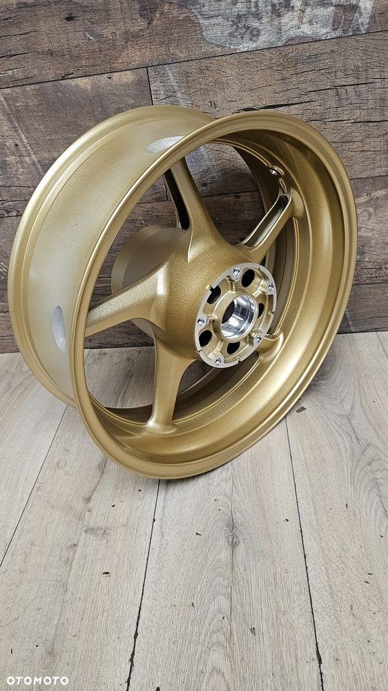 Nowa felga koło tył Yamaha YZF R1 RN22  5VY-25338-00-8L - 3