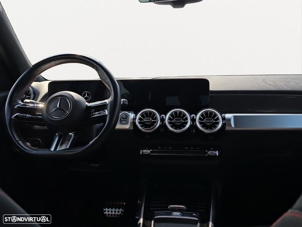 Mercedes-Benz GLB 180 — fotografia 12