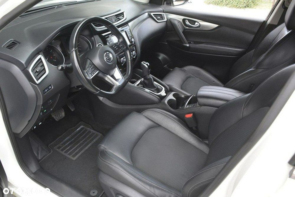 Nissan Qashqai 1.3 DIG-T DCT N-CONNECTA - 16