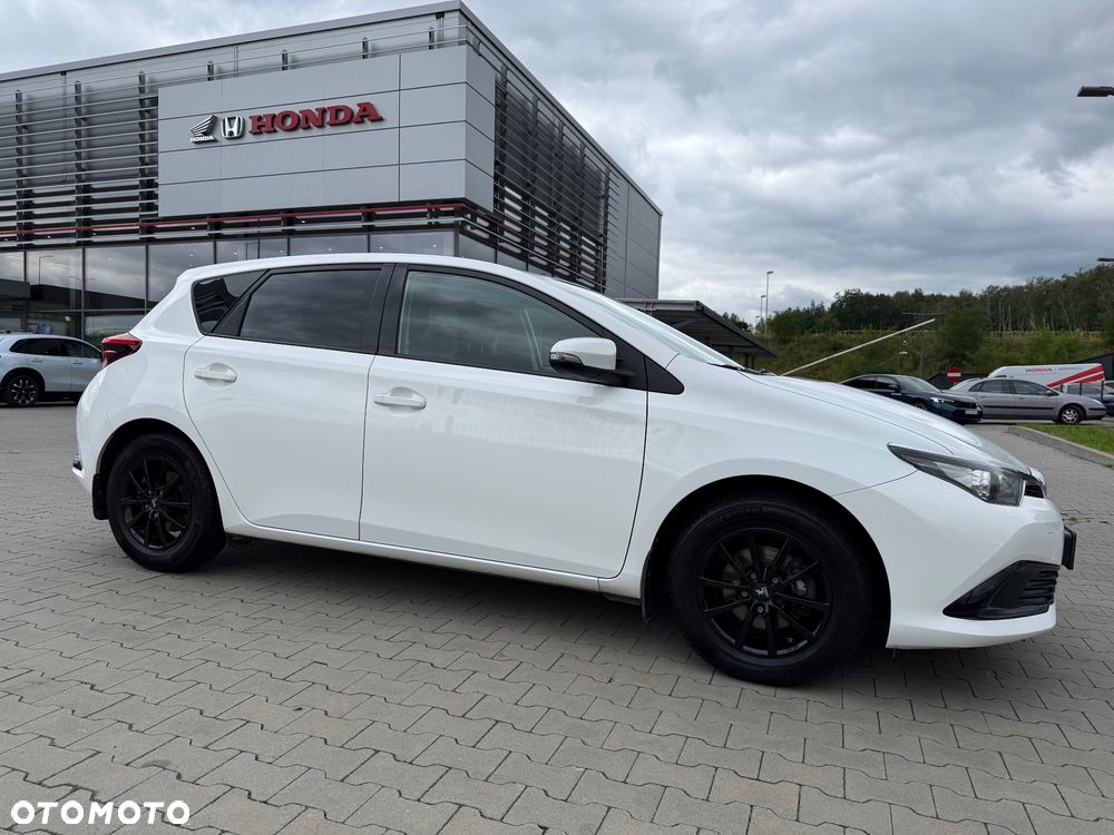 Toyota Auris 1.33 VVT-i Active - 3