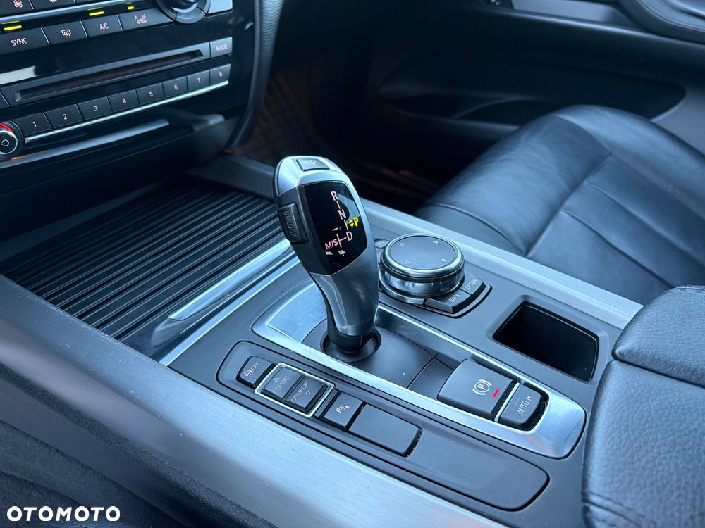 BMW X5 sDrive25d - 19