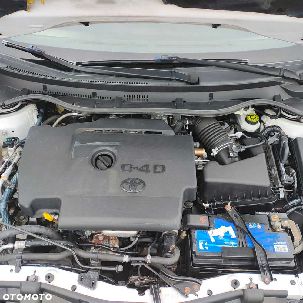 Toyota Auris 2.0 D-4D Premium Comfort - 21