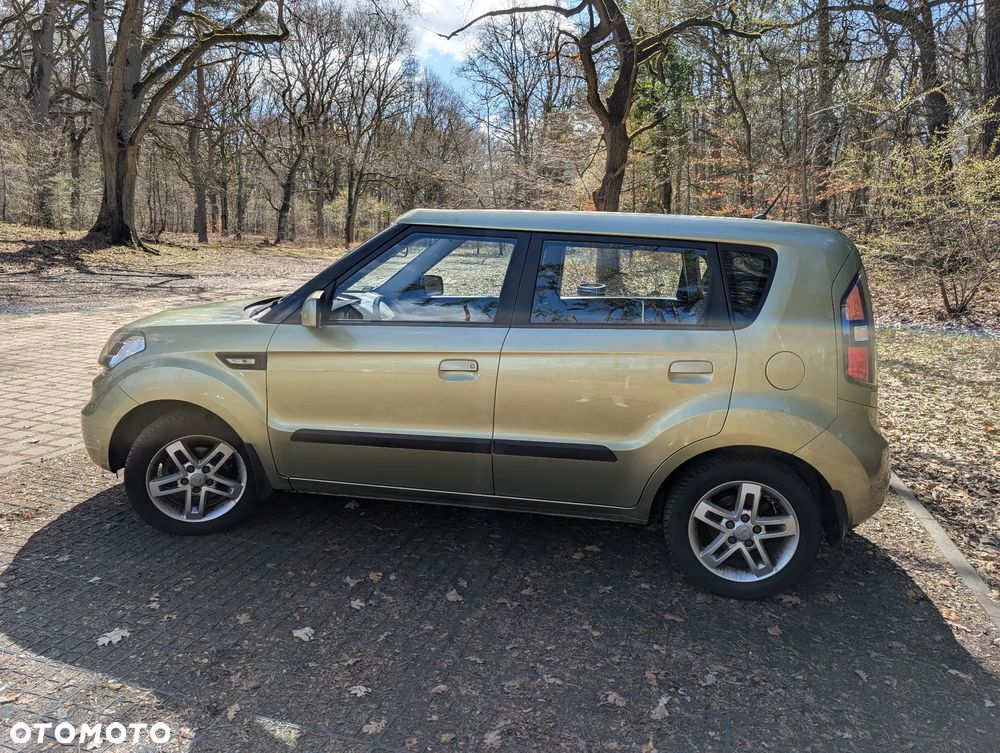 Kia Soul 1.6 XL - 2