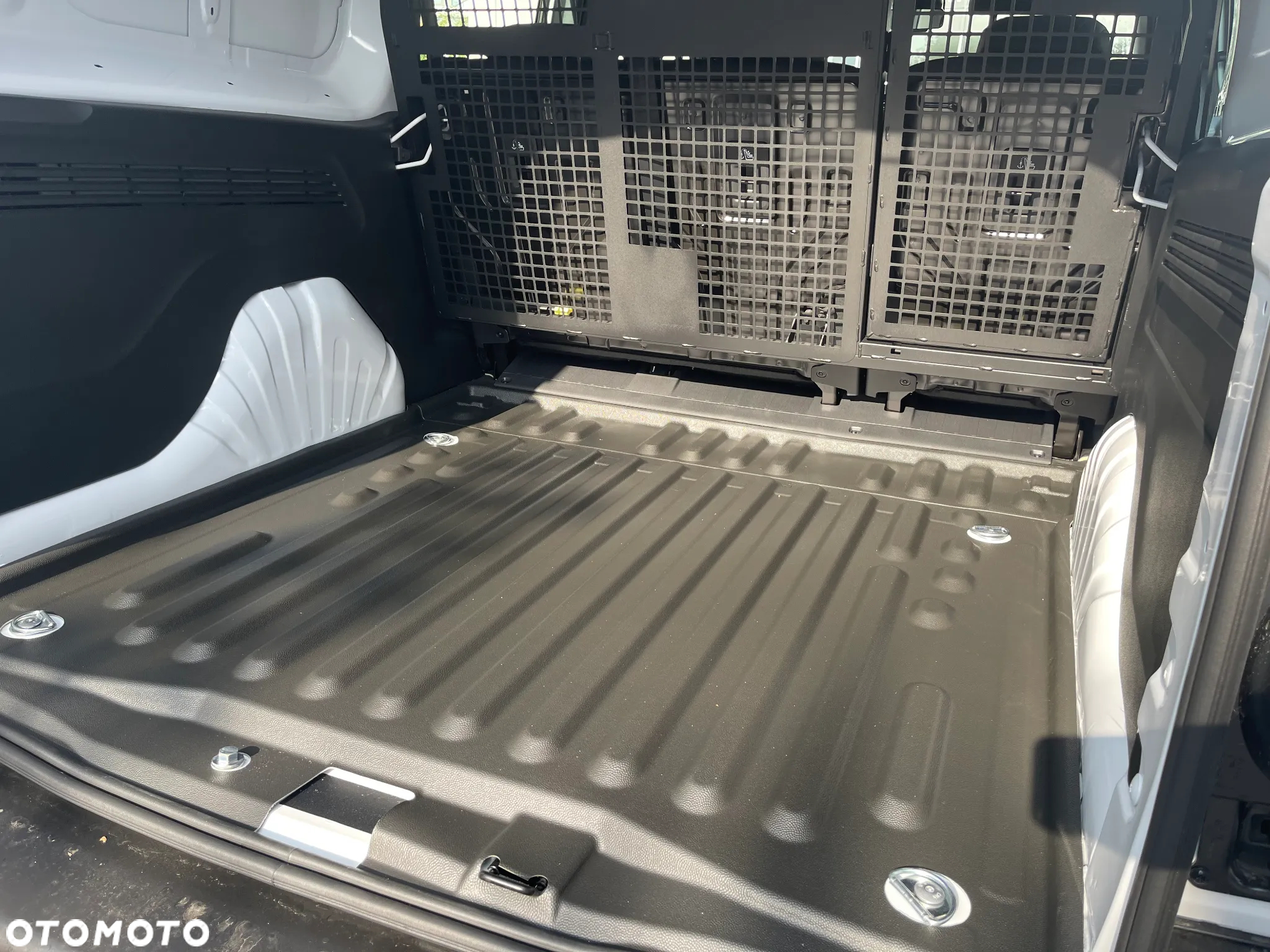 Toyota Proace City 1.5 D-4D Long 2,4t Active (bryg.) - 16