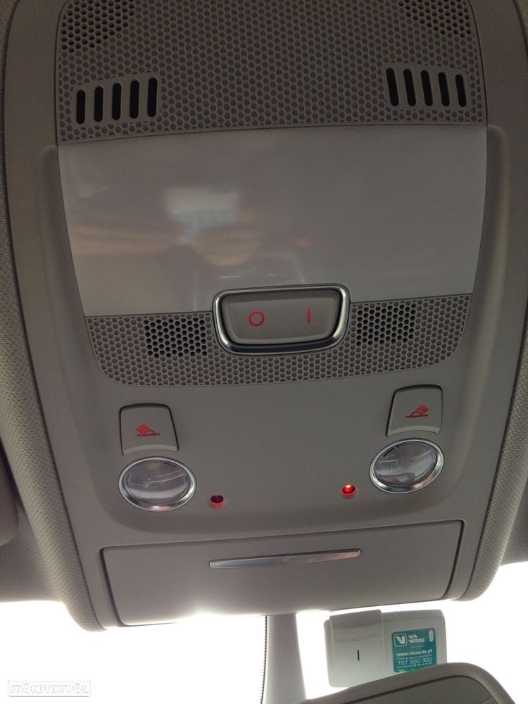 Audi A4 2.0 TDI Business Line S-line - 4