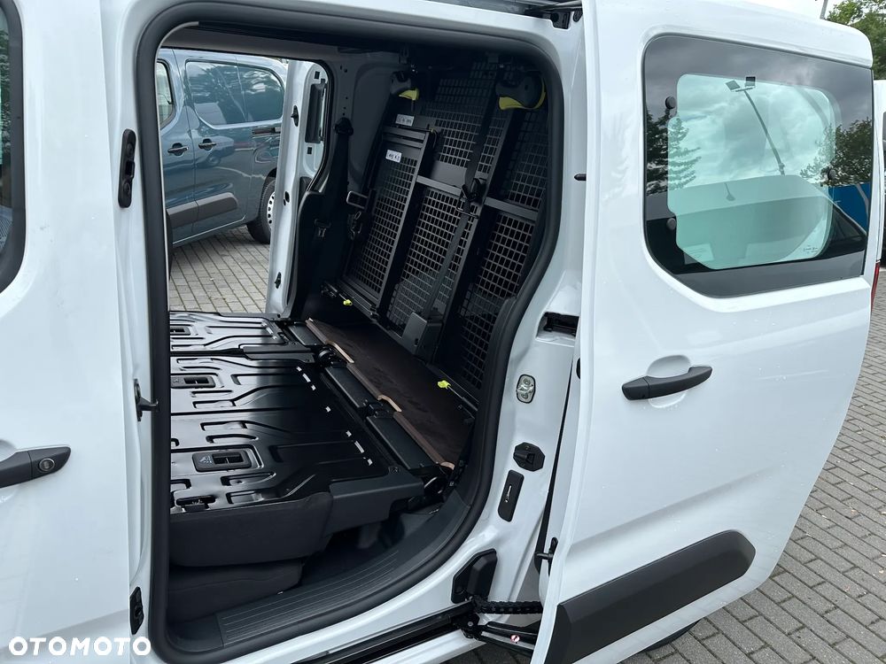 Fiat Doblo załogowy 5-osób - 13