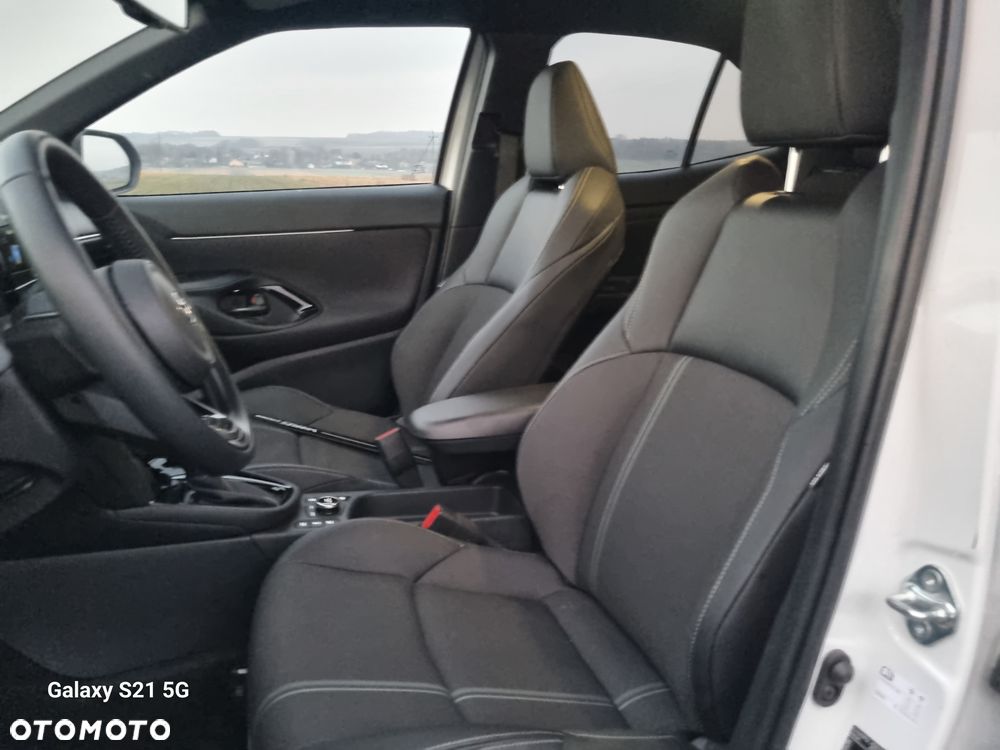 Toyota Yaris Cross Hybrid 1.5 Executive - 23