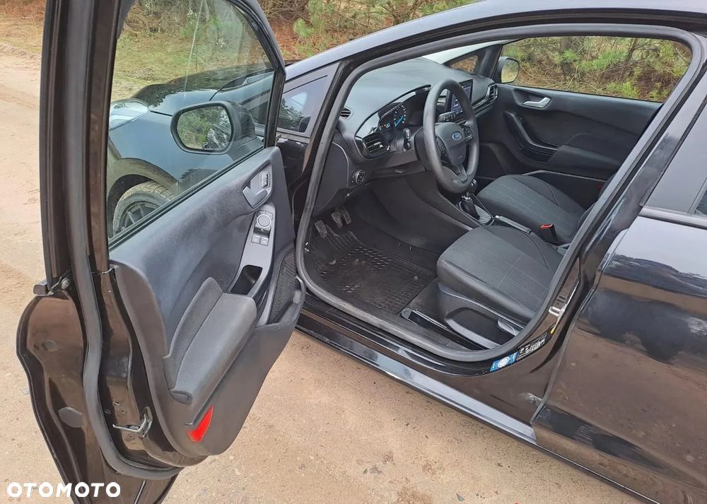 Ford Fiesta - 11