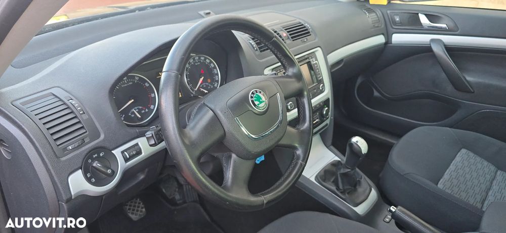 Skoda Octavia Combi 1.2 TSI FAMILY - 14