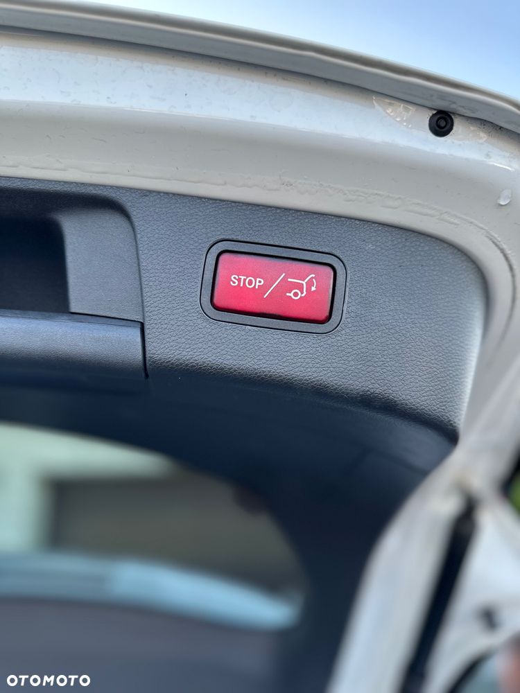 Mercedes-Benz GLA - 20