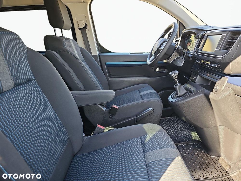 Peugeot Traveller - 14