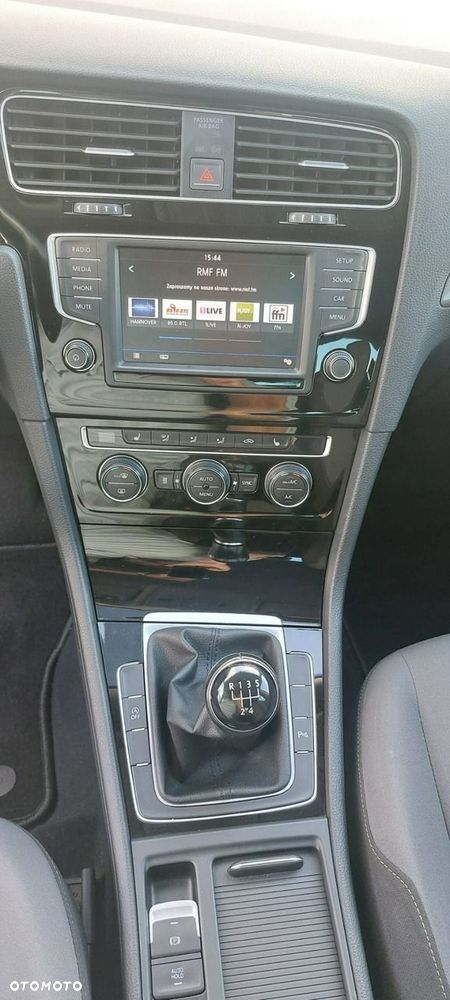 Volkswagen Golf 1.2 TSI BlueMotion Technology Allstar - 12