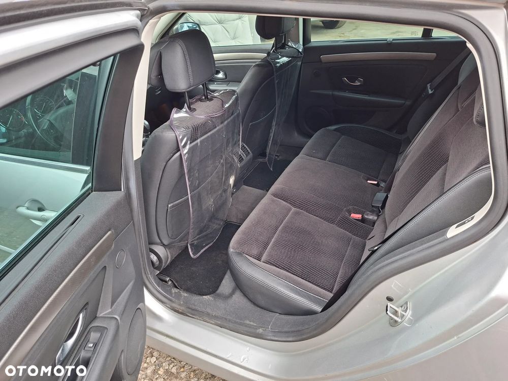 Renault Laguna 2.0 DCi FAP Dynamique - 11