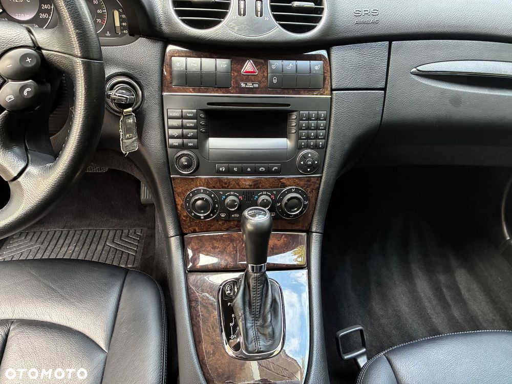 Mercedes-Benz CLK - 29