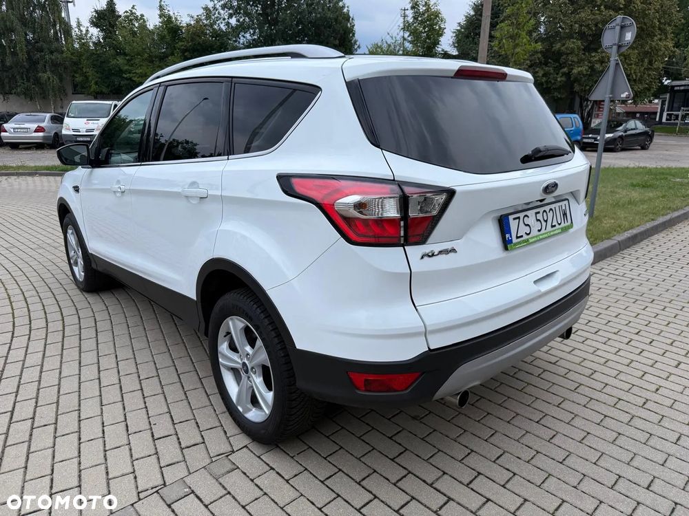 Ford Kuga 1.5 EcoBoost FWD Titanium - 17