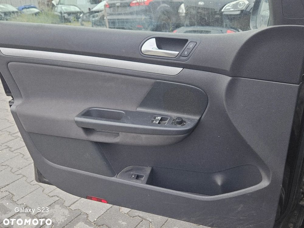 Tapicerka boczek drzwi lewy prawy przód VW Golf 5 V Goal 2006r 5d hatchback - 1