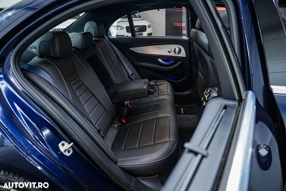 Mercedes-Benz E 300 9G-TRONIC AMG Line - 9