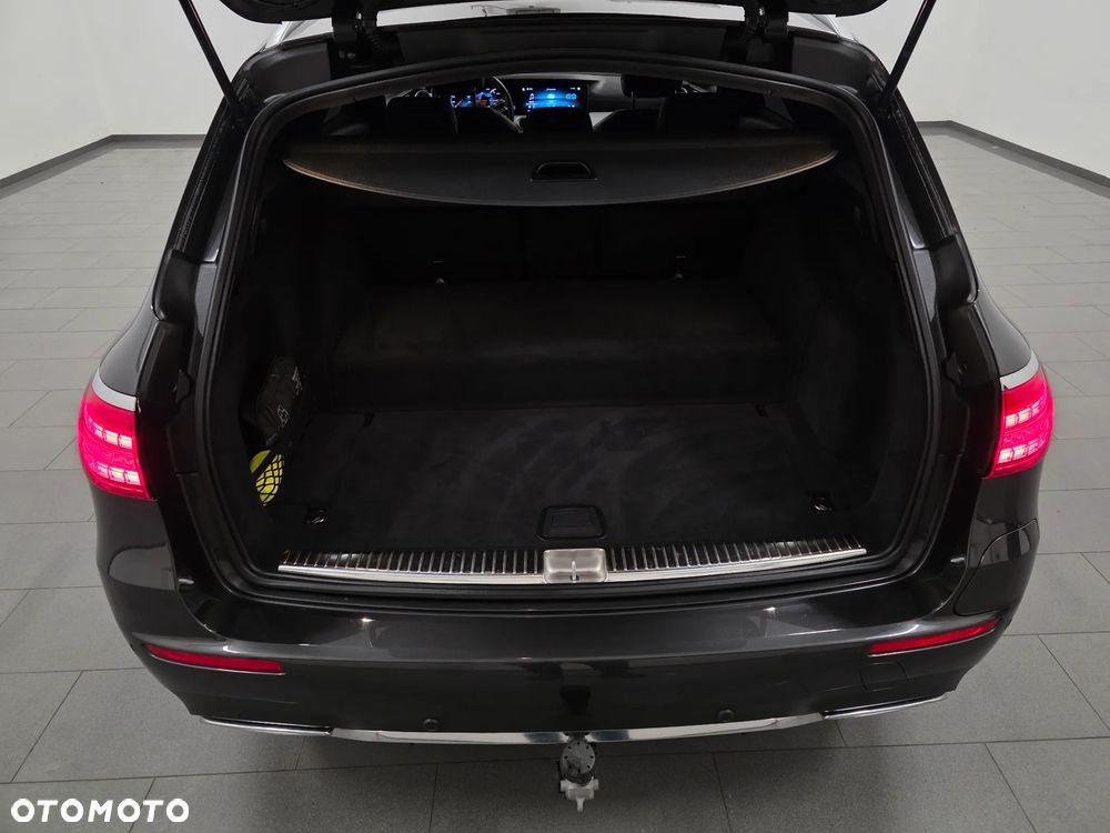 Mercedes-Benz Klasa E 300 de 9G-TRONIC AMG Line - 39