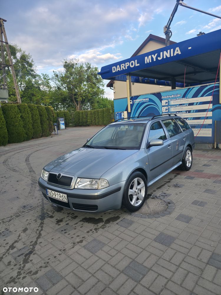 Skoda Octavia 1.6 Combi - 1