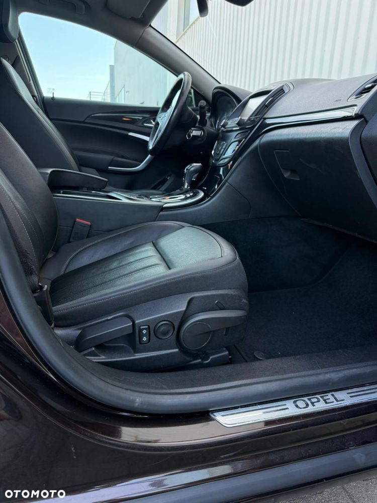 Opel Insignia - 16
