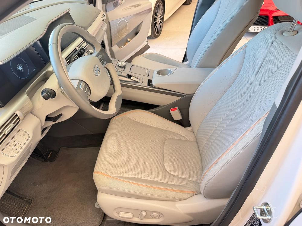 Hyundai NEXO - 7
