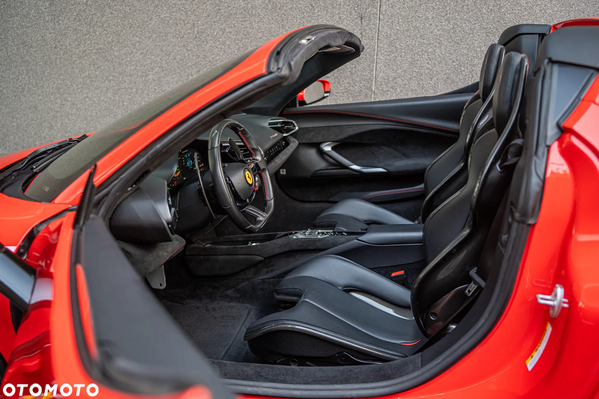 Ferrari 296 GTS - 13