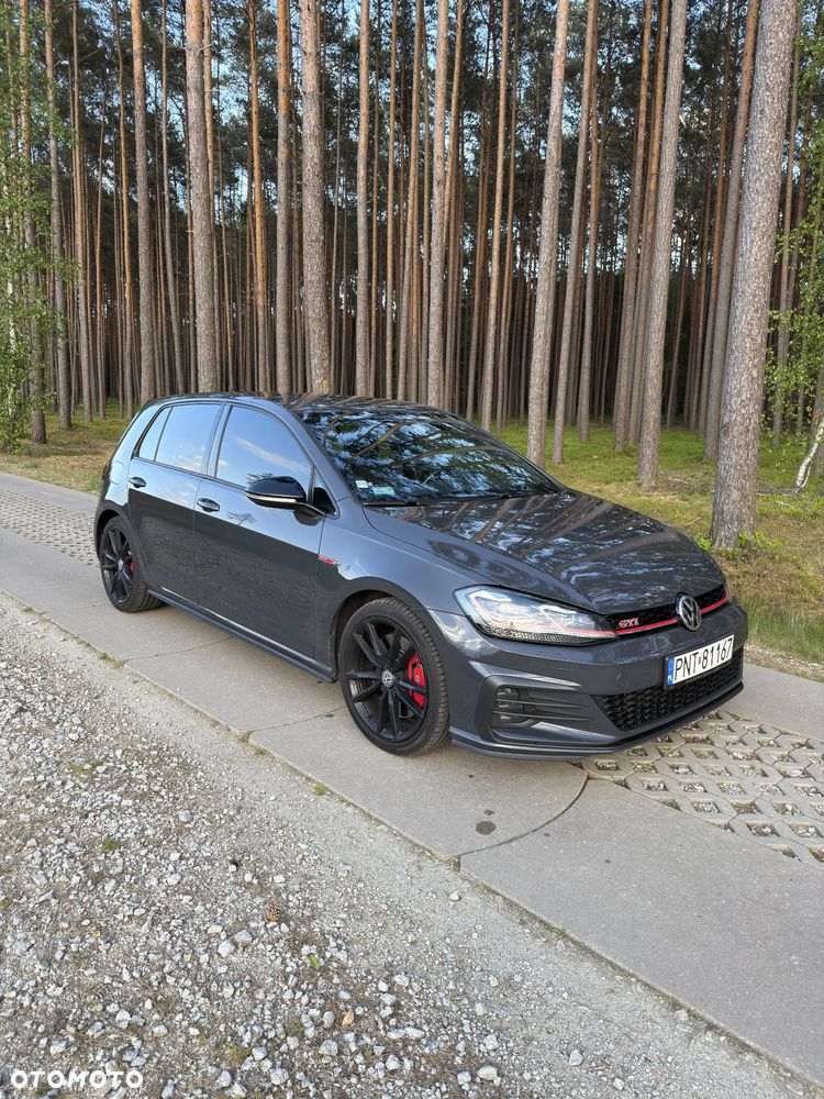 Volkswagen Golf GTI (BlueMotion Technology) DSG Performance - 1