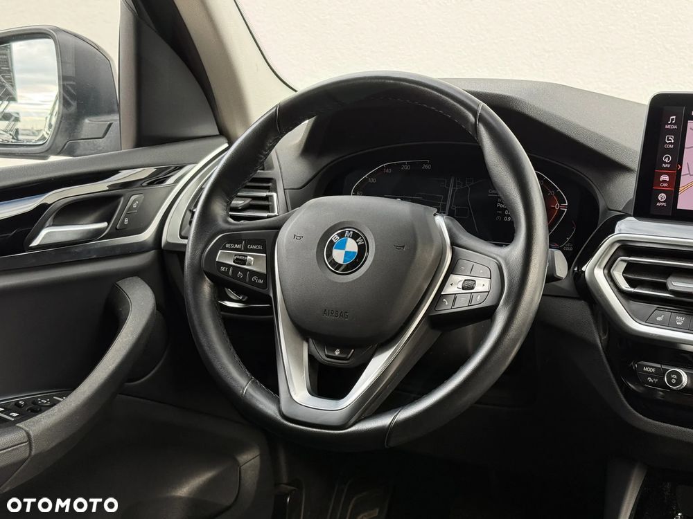 BMW X3 xDrive20d - 17