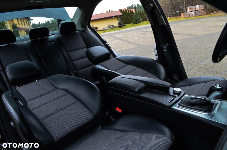 Mercedes-Benz Klasa C - 36