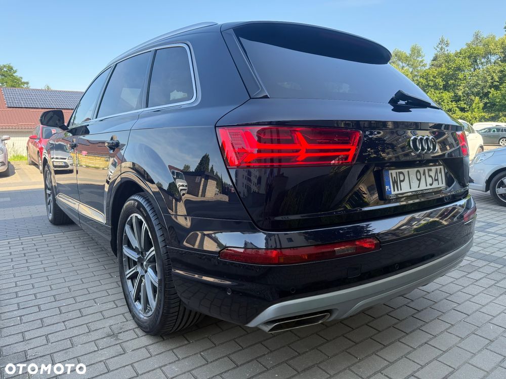 Audi Q7 - 12