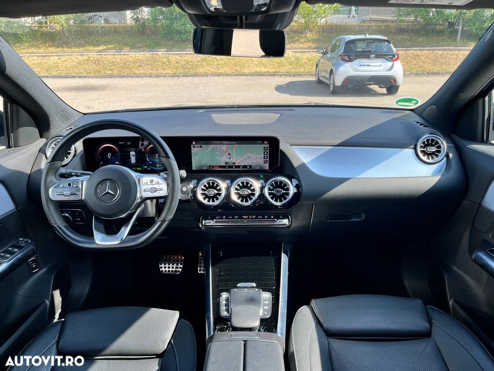 Mercedes-Benz GLA 250 e - 12