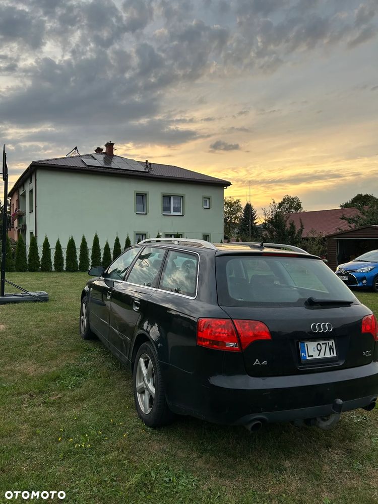Audi A4 Avant - 11